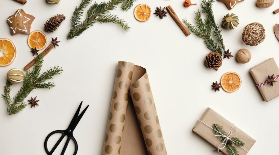 guides et conseils pratiques pour Faire des boules de Noël diamant en papier